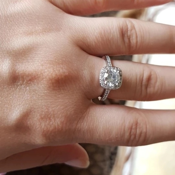 🎅 18k plated silver ring with CZ! - Picture 5 of 5